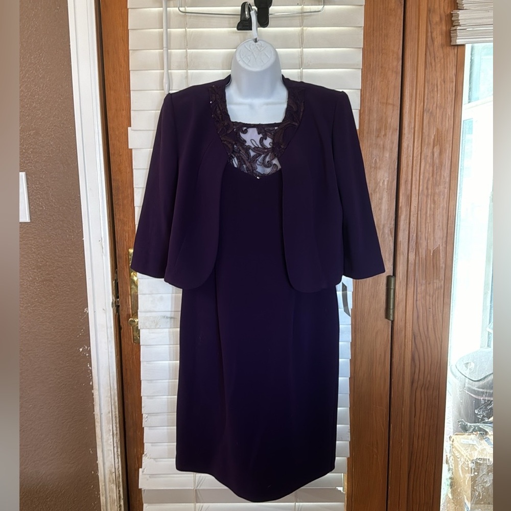 Size 8 Kaya Brooke cocktail dress
